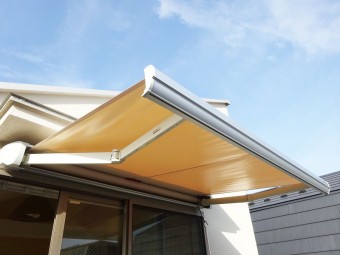 パステルカラーの間仕切り壁で圧迫感のない快適空間に　目黒区 K様邸